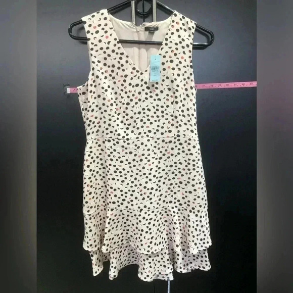 Ann Taylor Mini Dress,Tiered Ruffle Hem,V-Neck zipper back,Polka Dot,Lined,light - Picture 2 of 11